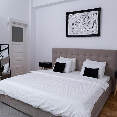 Color Aparments Coposu Blv Apartment Bucureşti Ngoại thất bức ảnh
