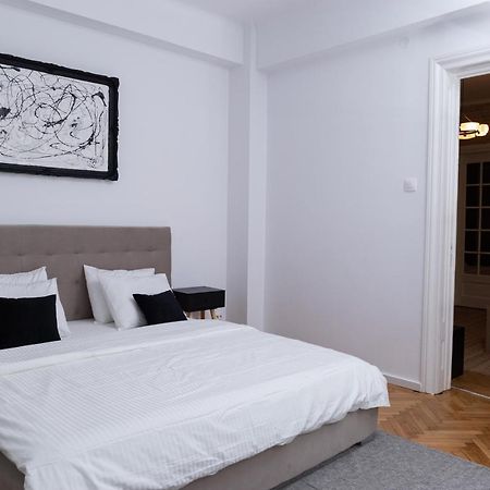 Color Aparments Coposu Blv Apartment Bucureşti Ngoại thất bức ảnh