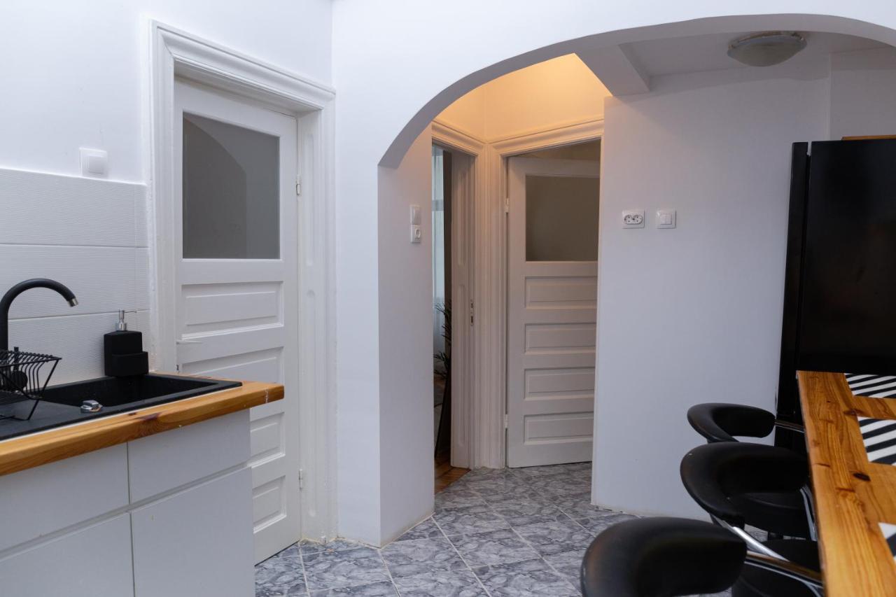 Color Aparments Coposu Blv Apartment Bucureşti Ngoại thất bức ảnh