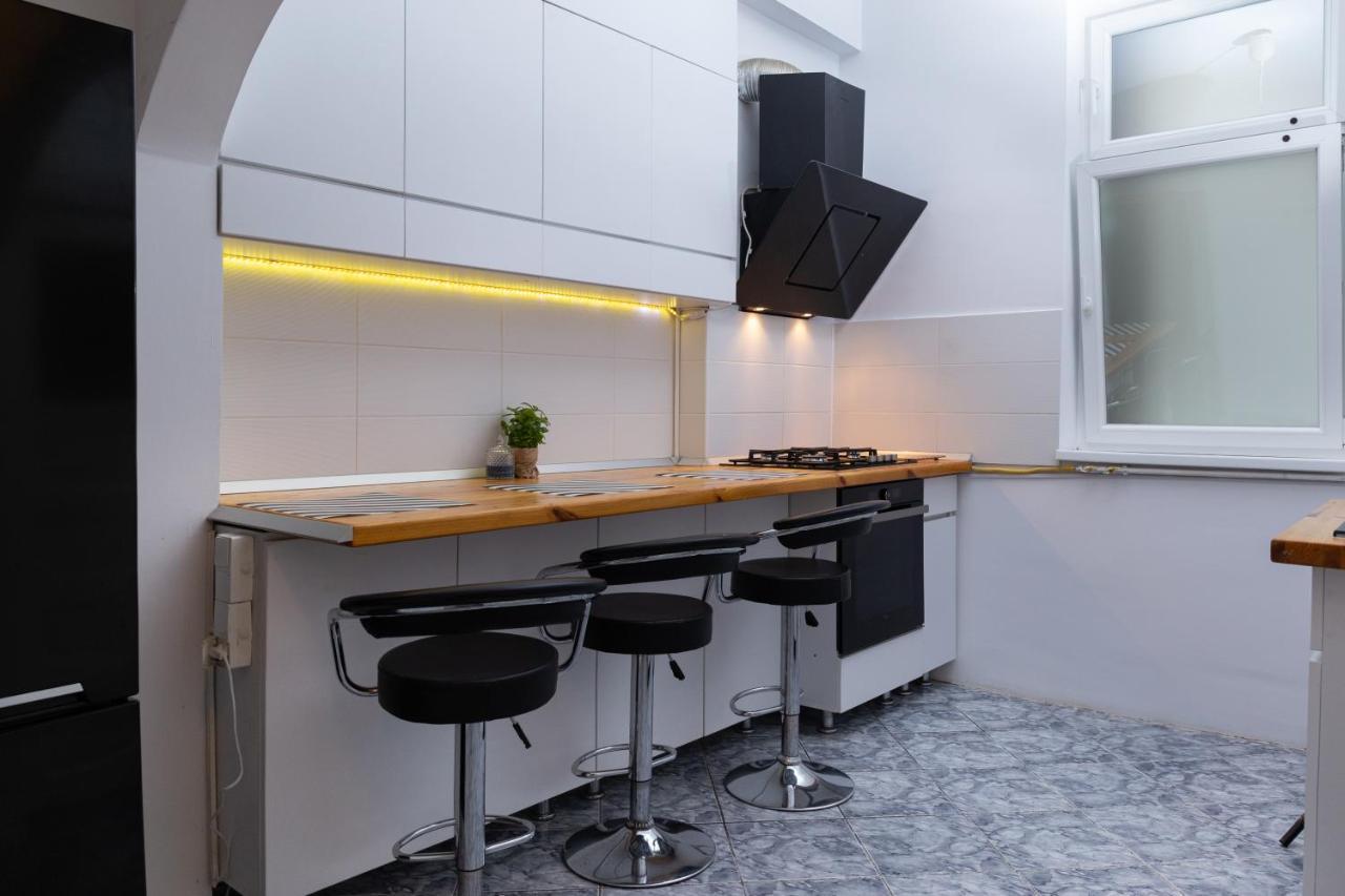 Color Aparments Coposu Blv Apartment Bucureşti Ngoại thất bức ảnh