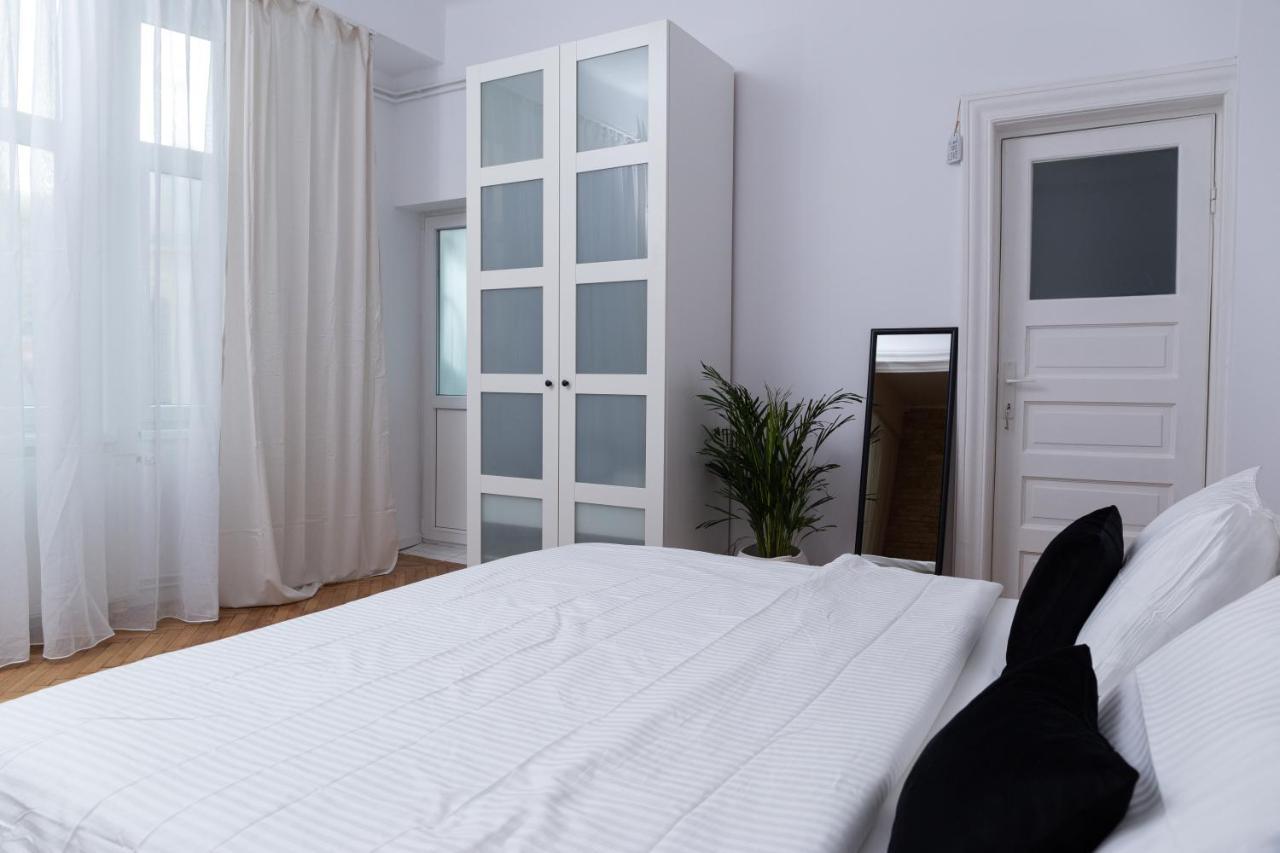 Color Aparments Coposu Blv Apartment Bucureşti Ngoại thất bức ảnh