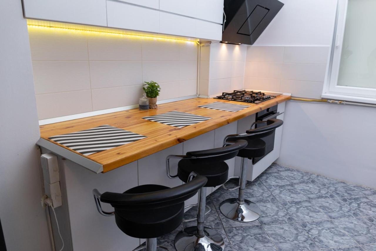 Color Aparments Coposu Blv Apartment Bucureşti Ngoại thất bức ảnh